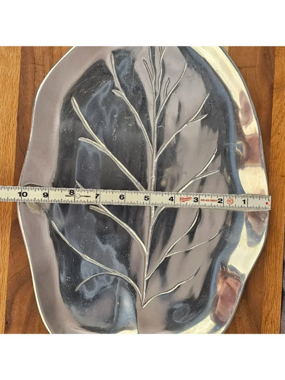 Aluminum Leaf-Shaped Decorative Serving Tray 14.5